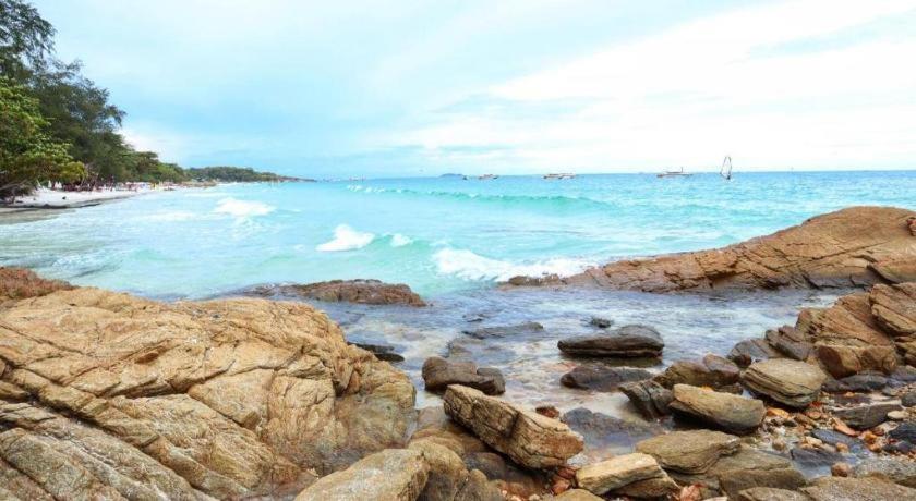 Rainbow Sky Hotel Samet Koh Samet Exterior photo